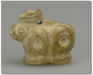 Mésopotamie - Pendentif zoomorphe en pierre - 1000 av. J.-C. Mésopotamie - Pendentif zoomorphe en pierre - 1000 av. J.-C.