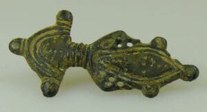 Mérovingien - Fibule en bronze - 7ème-9ème siècle