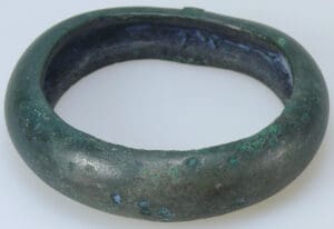 Age du bronze moyen - Bracelet en bronze Age du bronze moyen - Bracelet en bronze
