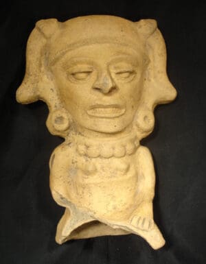Maya - Statue ocarina féminine IIIe siècle
