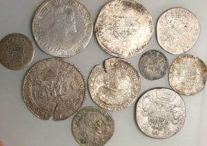 Pays-Bas - Lot de 10 monnaies de Philippe II, Philippe IV et Philippe V Pays-Bas - Lot de 10 monnaies de Philippe II, Philippe IV et Philippe V