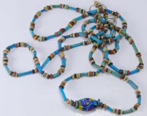 Egypte - Basse époque - Collier en perles silicées - 633-332 av. J.-C. (26ème-30ème dynastie)