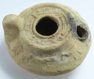 Grèce - Lampe à huile en terre cuite (palmes et oiseaux) - 2ème siècle av. J.-C.