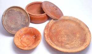 Romain - Lot de poteries en sigillée (5 objets) - 1er-4ème siècle