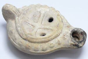 Romain - Lampe en huile en terre cuite (croix) - 2ème-3ème siècle