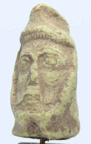 Parthe - Tête de cavalier en terre cuite - 100 av./100 ap.