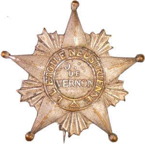 Broche maçonnique - L'étoile neutrienne de Vernon