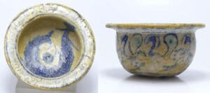 Iran médiéval tardif ou khorassan - Petit bol à glaçure décoré - 1300 / 1400 ap. J.-C. Iran médiéval tardif ou khorassan - Petit bol à glaçure décoré - 1300 / 1400 ap. J.-C.