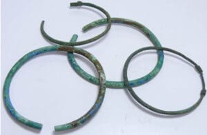 Romain - Lot 4 bracelets en bronze - 100 / 300 ap. J.-C.