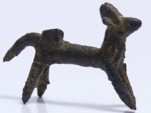 Perse - Luristan - Animal en bronze - 900 / 600 av. J.-C. Perse - Luristan - Animal en bronze - 900 / 600 av. J.-C.