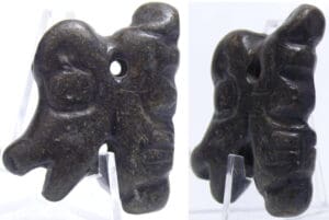 Précolombien - Mescala - Amulette en pierre - 100 / 300 ap. J.-C. Précolombien - Mescala - Amulette en pierre - 100 / 300 ap. J.-C.