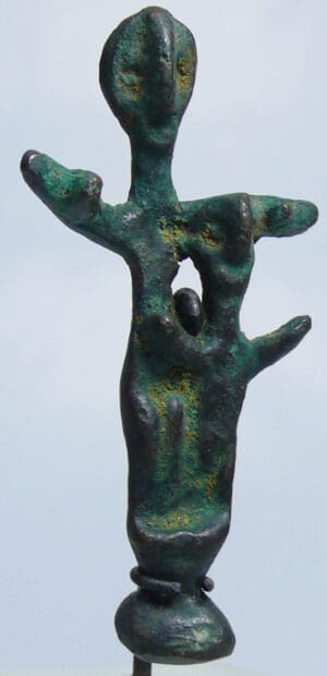 Proche Orient - Méditerrannée - période cananéenne - idole en bronze - 2000 av. J.-C.