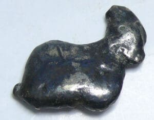 Eurasie - Indo-européen - Art scythe - Cervidé en argent - 600 / 500 av. J.-C. Eurasie - Indo-européen - Art scythe - Cervidé en argent - 600 / 500 av. J.-C.