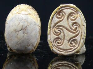 Egypte - Basse époque - Scarabée en calcite - 664 / 332 av. J.-C. (26ème-30ème dynastie)