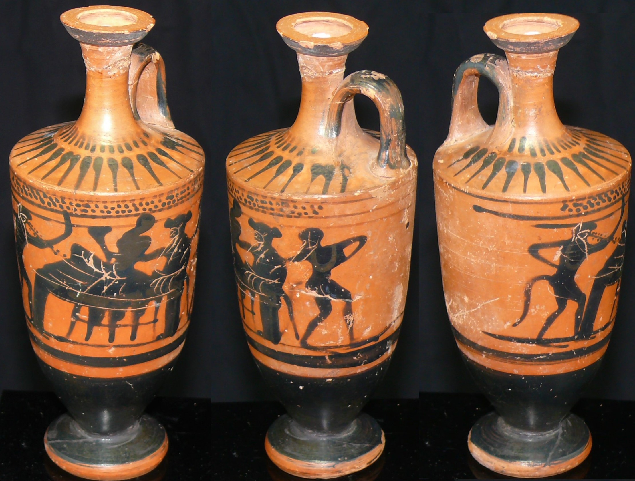 Grèce - Lécythe en terre cuite - 500 / 400 av. J.-C. Grèce - Lécythe en terre cuite - 500 / 400 av. J.-C.