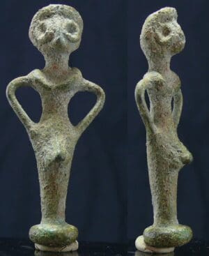 Hittite - Idole de la fécondité en bronze - 2000 / 1000 av. J.-C. Hittite - Idole de la fécondité en bronze - 2000 / 1000 av. J.-C.