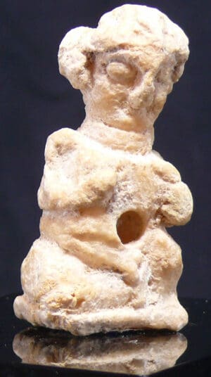 Proche Orient - Statuette en albâtre - 1500 / 1000 av. J.-C. Proche Orient - Statuette en albâtre - 1500 / 1000 av. J.-C.