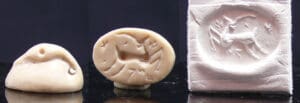 Mésopotamie - Sceau en pierre blanche - 2000 / 1500 av. J.-C. Mésopotamie - Sceau en pierre blanche - 2000 / 1500 av. J.-C.