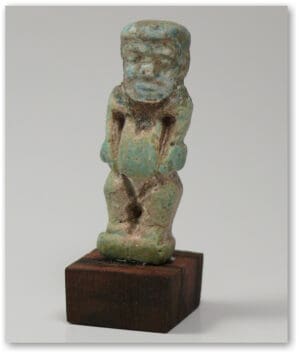 Egypte - Amulette du dieu Ptah Pateck en frite - VIIème-IVème siècle av. J.-C.