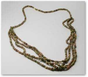 Egypte - Collier en perles de terre silicieuse glaçurée - VIIème-IVème siècle av. J.-C.