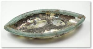 Romain - Coupe  en verre irisé - IIème-IVème siècle ap. J.-C.