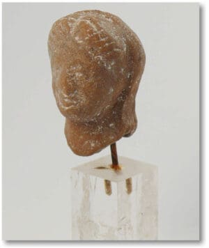 Romain - Tête de femme en terre cuite - IIème-Vème siècle ap. J.-C.