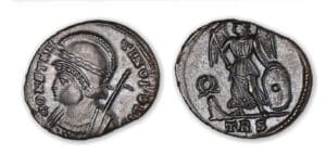 Constantin 1er - Nummus CONSTANTINOPLE (330-333, Trèves) Victoire.
