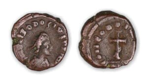 Théodose II - Nummus (425-435)