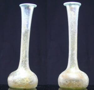 Romaim - Fiole en verre irisé - 100 / 300 ap J.-C.