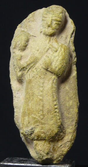 Vallée de l'Indus - Gandhara - Idole d'une femme à l'enfant en pierre - 500 / 300 av J.-C.