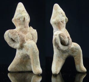 Cananéen - Personnage en terre cuite - 1500 / 700 av. J.-C. Cananéen - Personnage en terre cuite - 1500 / 700 av. J.-C.