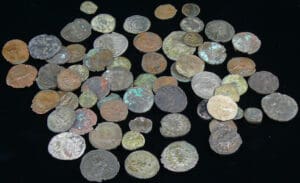 Romain - Lot de 60 monnaies argent, billon et bronze Romain - Lot de 60 monnaies argent, billon et bronze