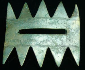 Age du bronze - Fibule en bronze - 2000 / 1000 av. J.-C.