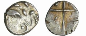 France - Tectosages - Drachme à la tête romanisée (121-52 av. J.-C.) France - Tectosages - Drachme à la tête romanisée (121-52 av. J.-C.)