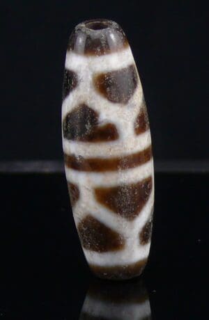 Asie - Tibet - Perle talisman Dzi en agate
