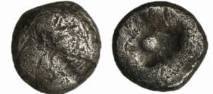 France - Aquitaine - Drachme imitation de Rhodè (240-220 av. J.-C.) France - Aquitaine - Drachme imitation de Rhodè (240-220 av. J.-C.)