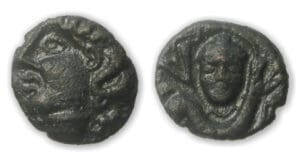 AMBIANI - Bronze à la tête de face