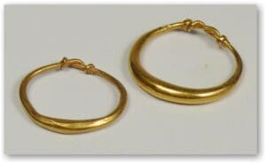 Romain - Deux boucles d'oreilles en or - IIème-IVème siècle ap. J.-C.