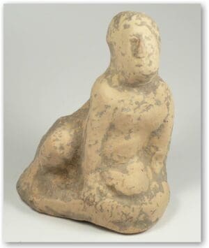 Romain - Personnage accroupi en terre cuite - I-IVème siècle ap. J.-C.
