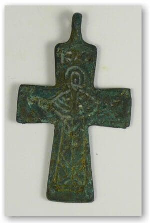 Byzantin - Croix byzantine en bronze - V-VIIème siècle ap. J.-C.