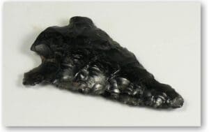 Pré-colombien - Pointe en obsidienne.