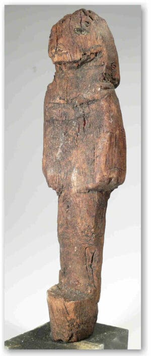 Egypte - Oushebti en bois - Ier mill. av. J.-C. Egypte - Oushebti en bois - Ier mill. av. J.-C.