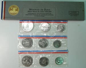 Coffret Fleur De Coin 1966-1967 Nouvelles-Hébrides, Nouvelle-Calédonie, Polynésie