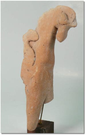 Proche Orient - Parthe - Statuette d'équidé en terre cuite - Iième siècle av. J.-C. Proche Orient - Parthe - Statuette d'équidé en terre cuite - Iième siècle av. J.-C.