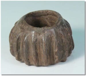 Précolombien - Creuset en terre cuite - 1400-1000 av. J.-C. Précolombien - Creuset en terre cuite - 1400-1000 av. J.-C.
