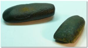 Néolithique - Lot de 2 haches polies Néolithique - Lot de 2 haches polies