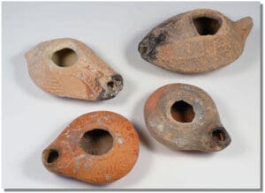 Romain - Syrie - Lot de 4 lampes à huile - IV-Vème siècle ap. J.-C.
