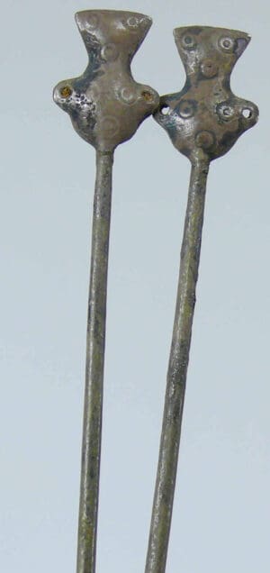 Précolombien - Pérou Chancay - Lot de 2 épingles à cheveux - 800-1500