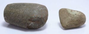 Néolithique - Equateur - Lot de 2 hâches polies - Vers 8000 / 5000 av. J.-C Néolithique - Equateur - Lot de 2 hâches polies - Vers 8000 / 5000 av. J.-C