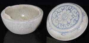 Vietnam - Dynastie Ming - Boîte à parfum - Provenant de l'épave Hoï An. 15.ème siècle Vietnam - Dynastie Ming - Boîte à parfum - Provenant de l'épave Hoï An. 15.ème siècle